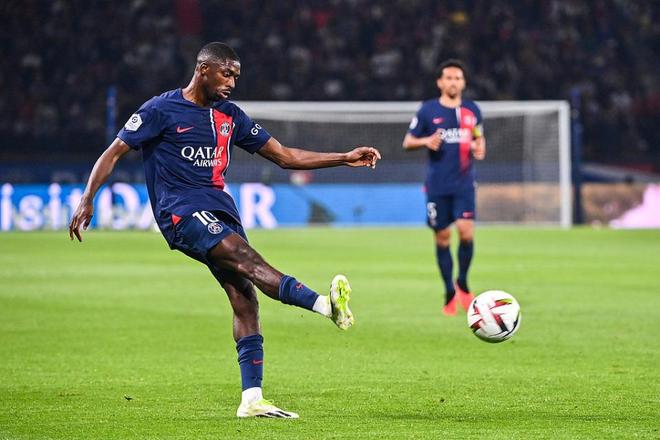 收到国足纪念球衣，尹鸿博：感谢祖国，为国出战是最大骄傲