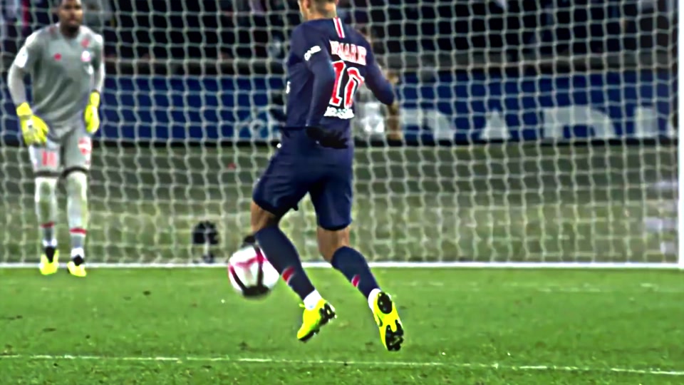 德转列巴拉圭球员历史身价前10：阿尔米隆第1，巴里奥斯上榜