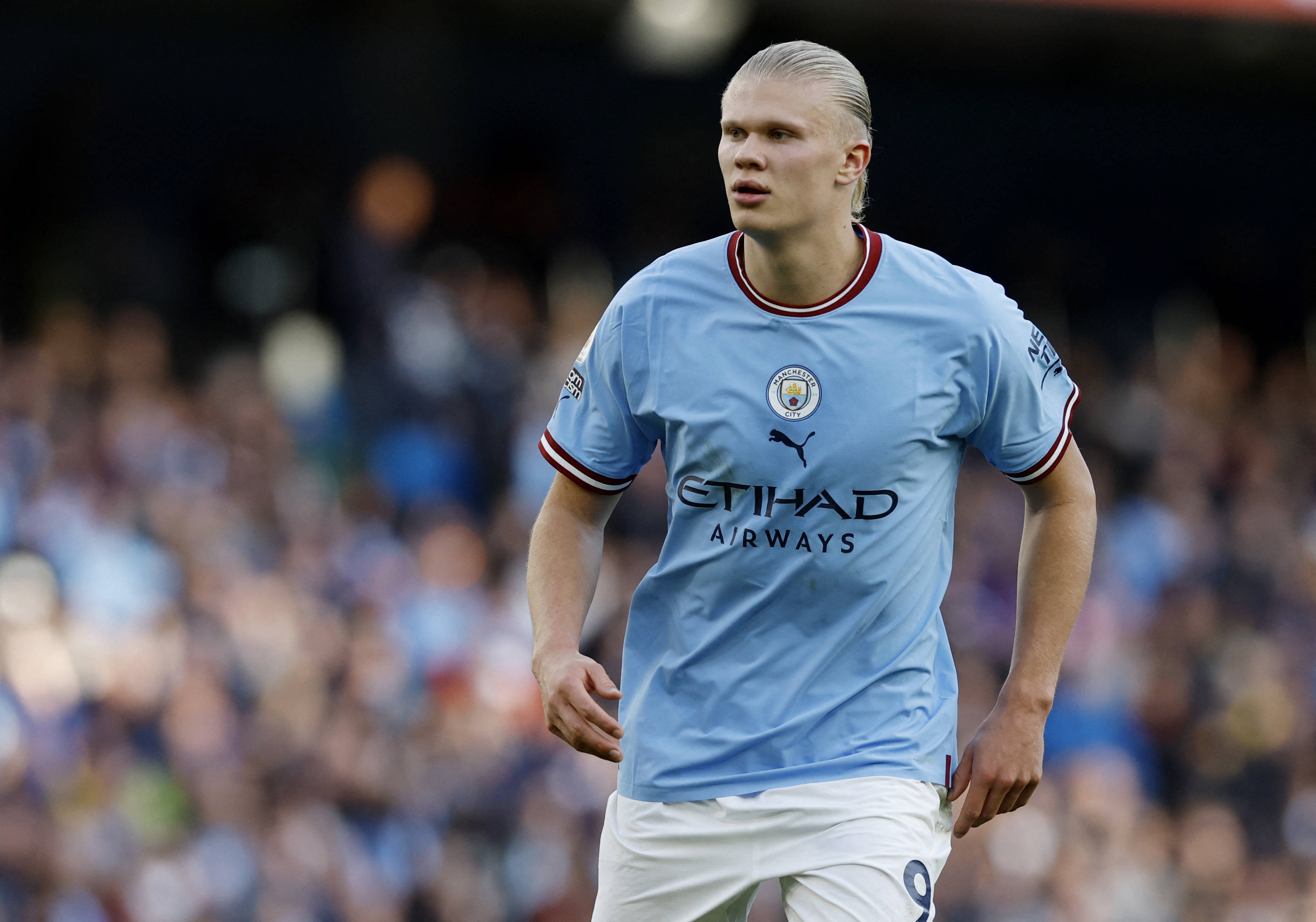 意媒：那不勒斯想要引进格雷茨卡，拜仁目前没有计划让球员在冬窗的时候离队（意媒：那不勒斯有意格雷茨卡，拜仁暂无冬窗放人计划）