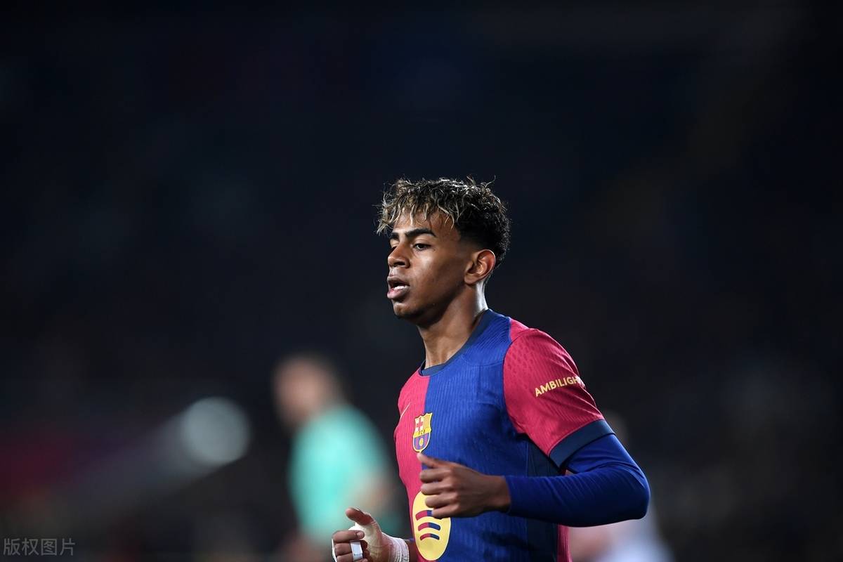 马斯切拉诺：裁判有一个叫VAR的工具，我不明白为啥他们不用