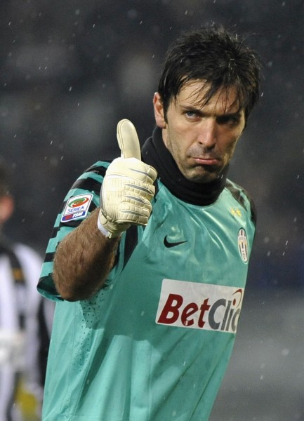 迪马：拉比奥已回归米兰合练，圣地亚哥仍进行单独训练